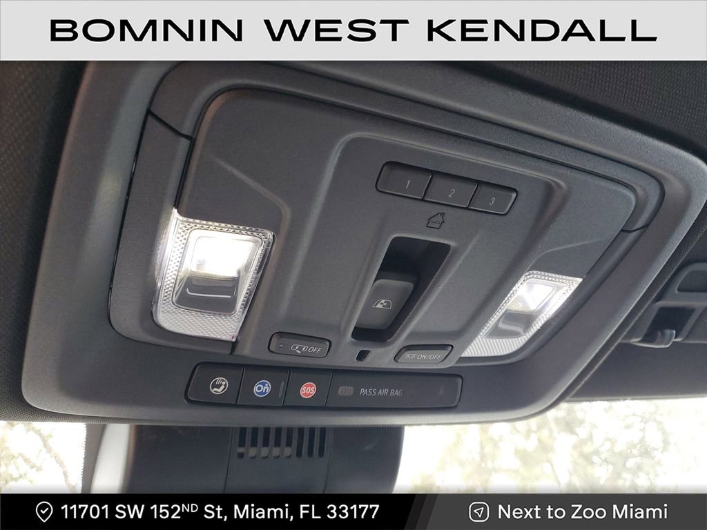 Used 2025 Chevrolet Silverado 1500 ZR2 w/ Technology Package image 31