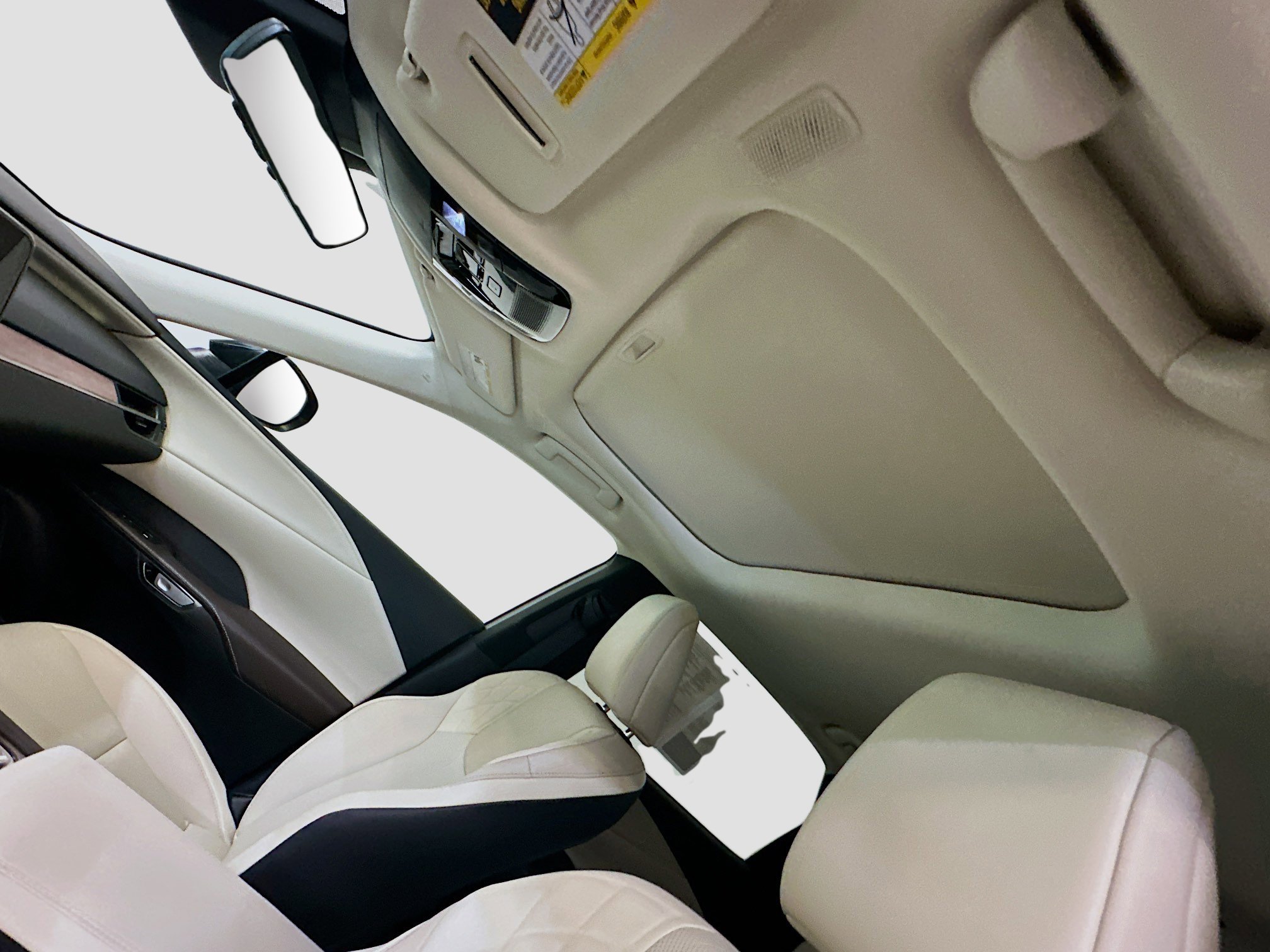 Used 2023 Lexus RX 350 Premium w/ Accessory Package AWD/4WD image 27