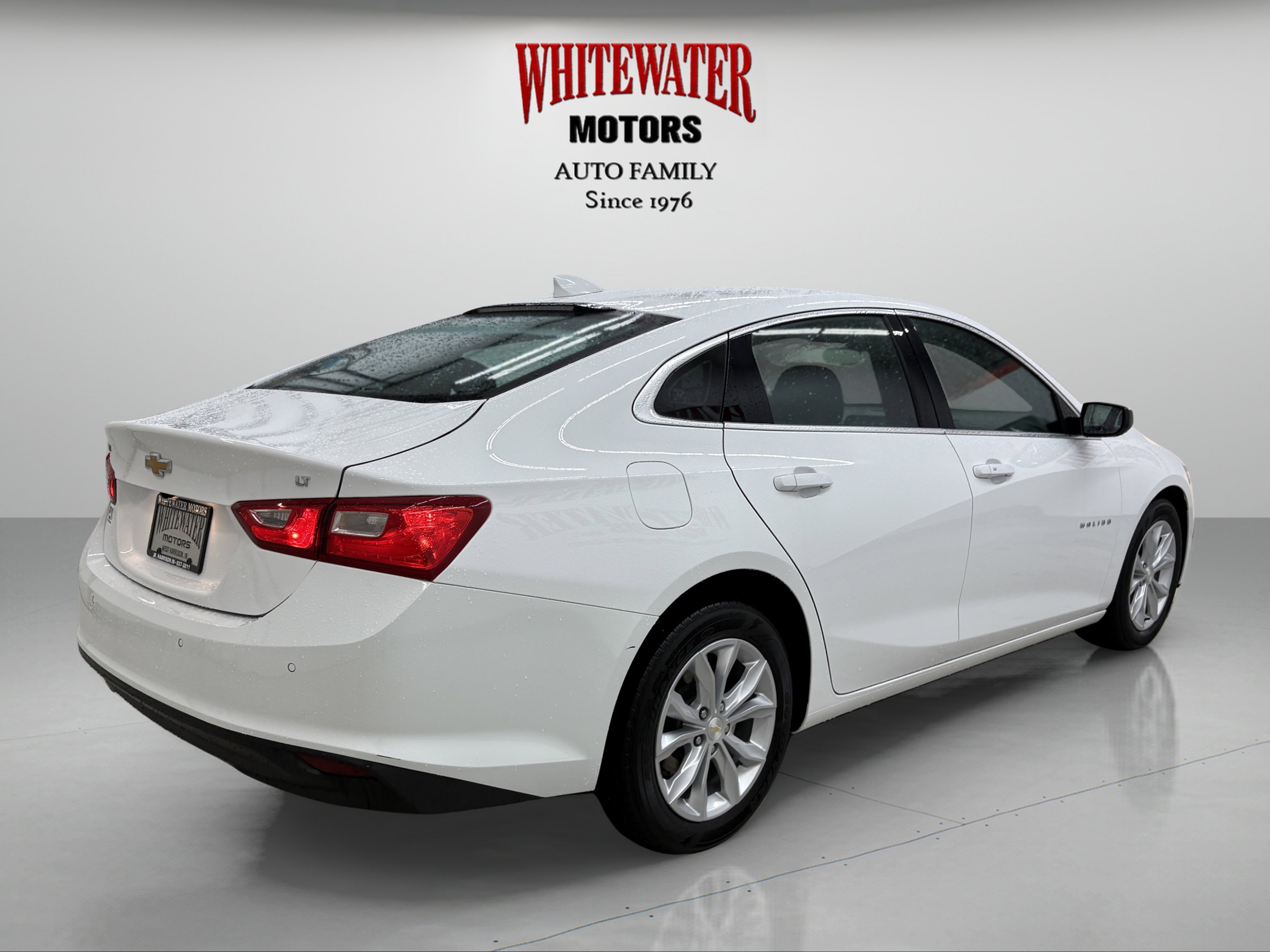 Used 2025 Chevrolet Malibu LT FWD image 4