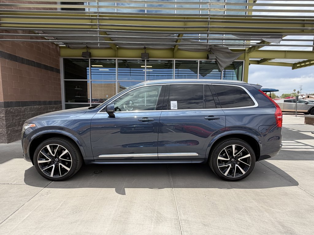 Used 2024 Volvo XC90 B6 Ultimate w/ Lounge Package AWD/4WD image 7