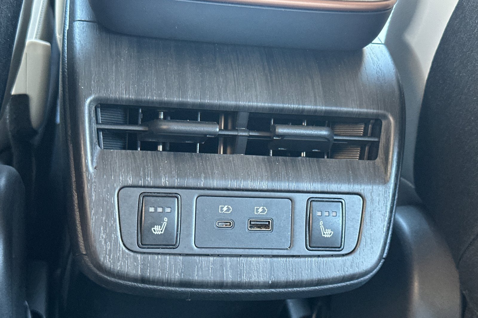 Certified 2023 Nissan Ariya FWD image 42