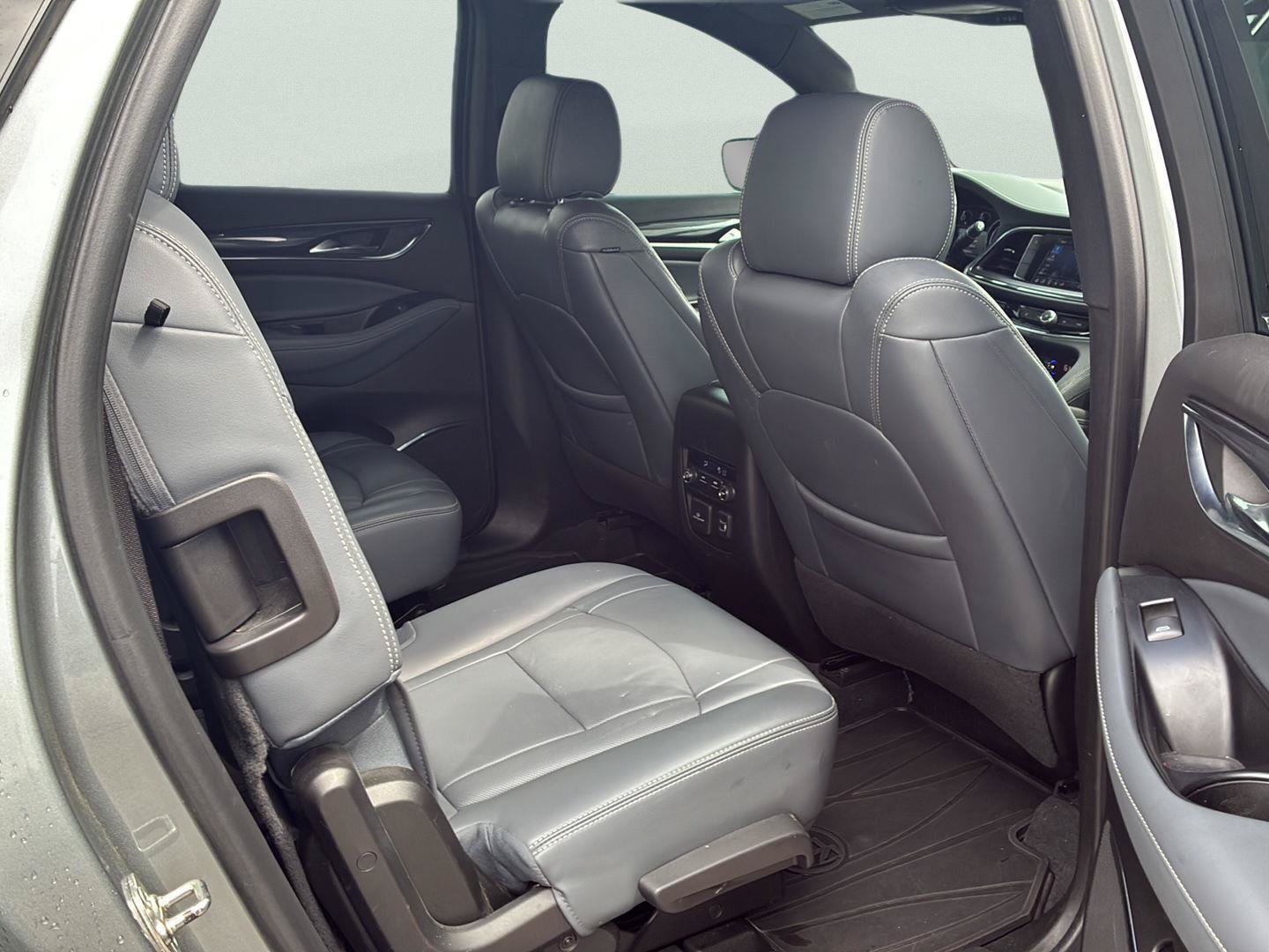 Used 2024 Buick Enclave Essence w/ Experience Buick Package FWD image 8