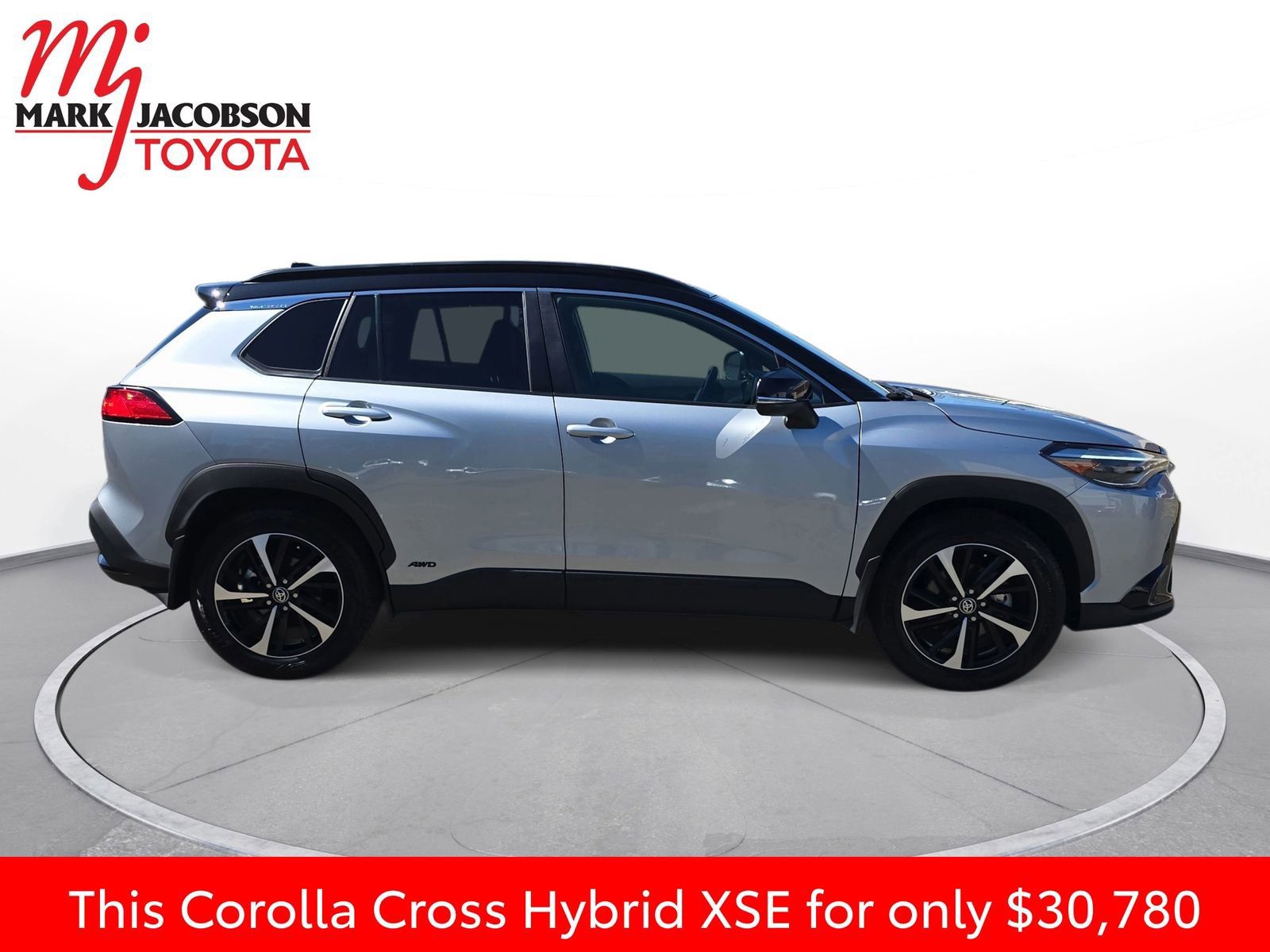 Used 2024 Toyota Corolla Cross XSE w/ Convenience Package image 8