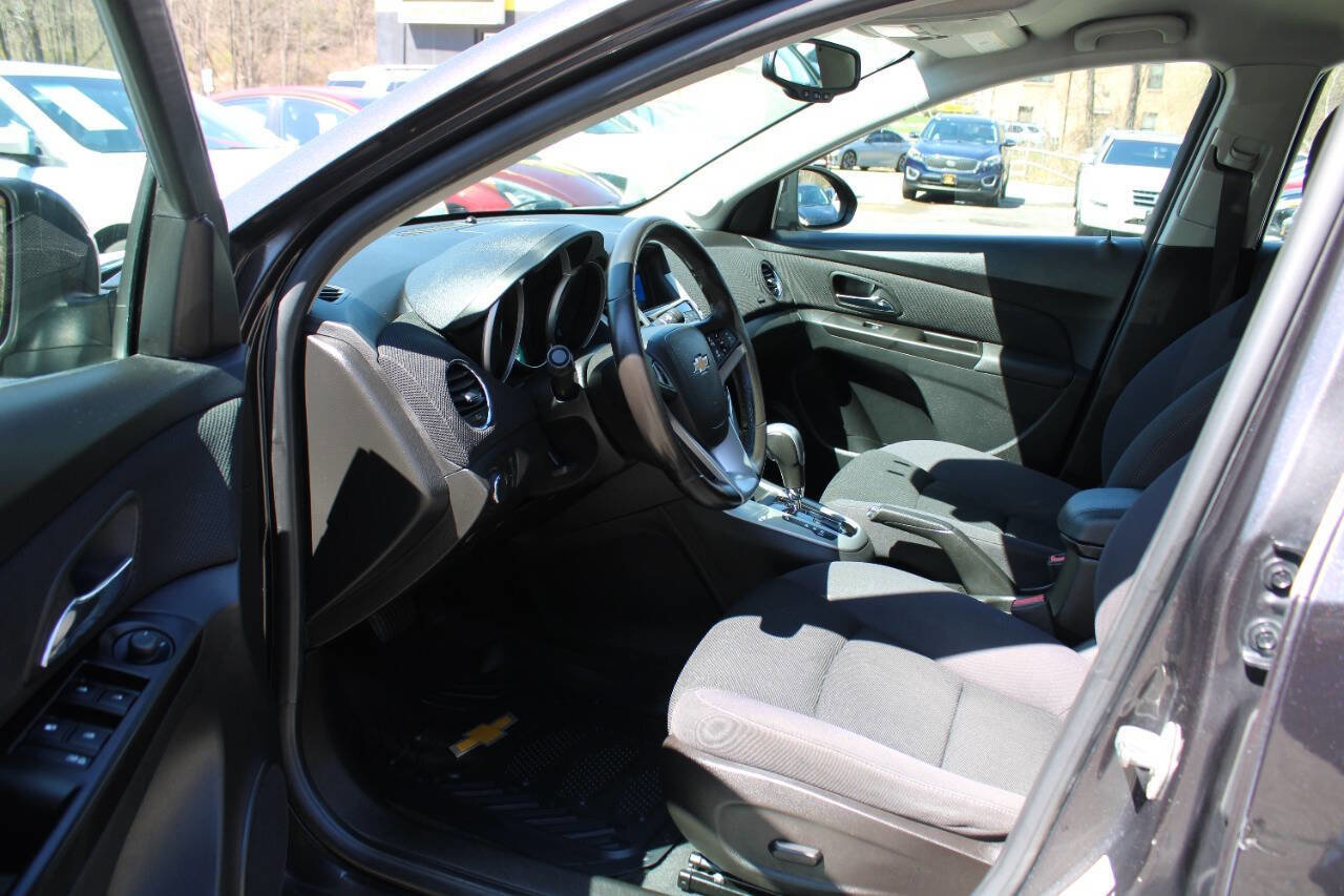 Used 2014 Chevrolet Cruze LT image 22