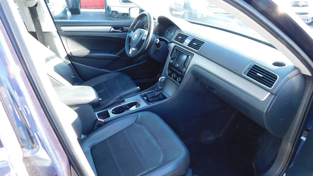 Used 2014 Volkswagen Passat TDI SE FWD image 32