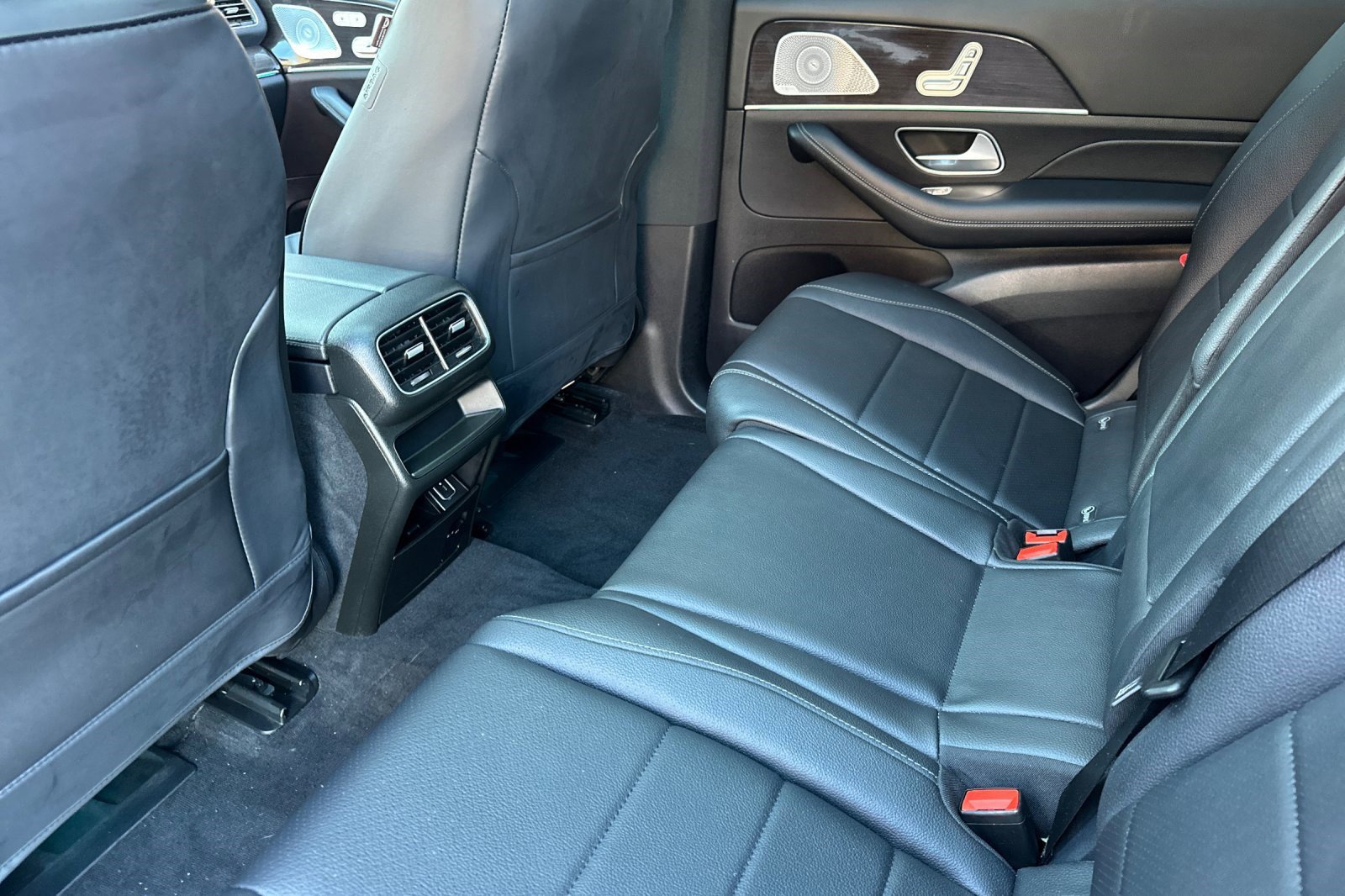 Used 2020 Mercedes-Benz GLS 450 4MATIC image 28