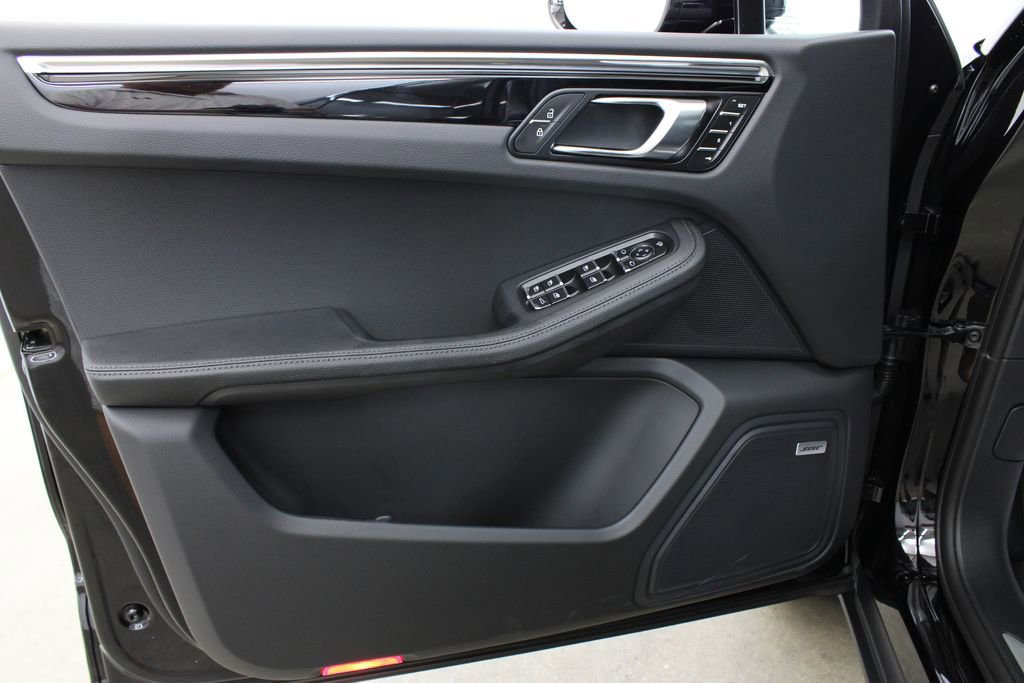 New 2025 Porsche Macan S image 23