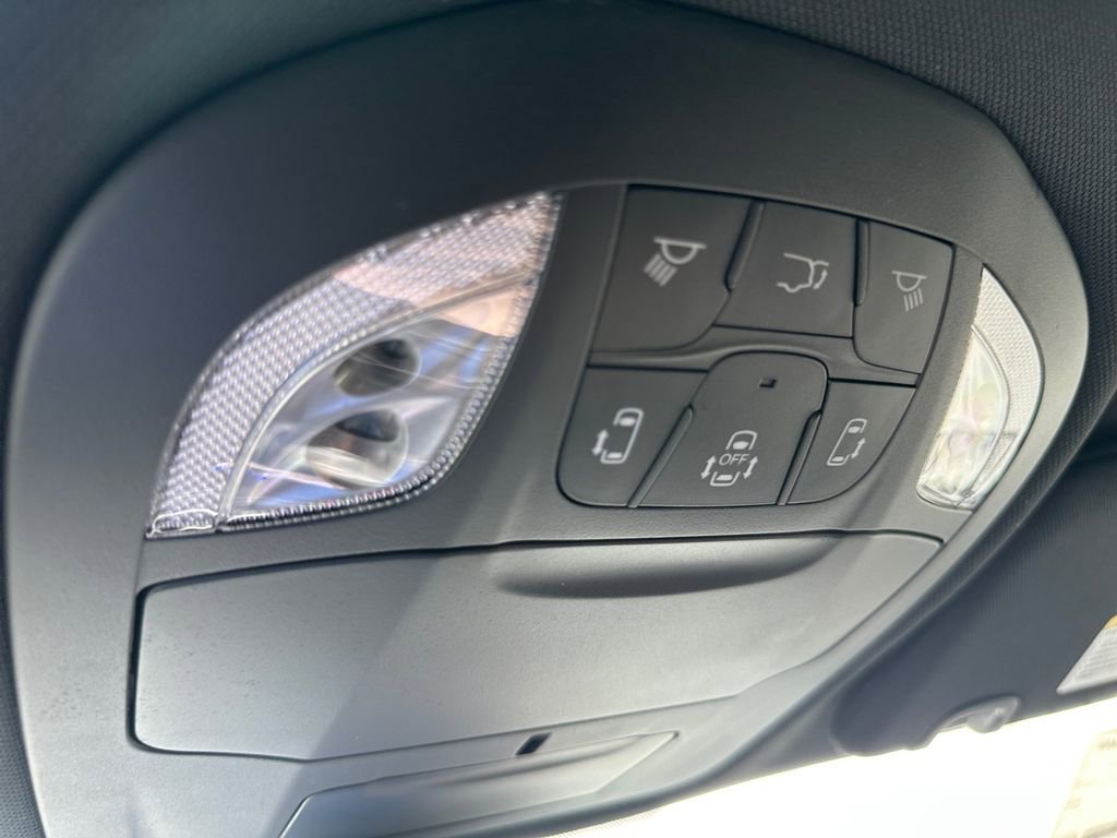New 2026 Chrysler Pacifica Select image 21