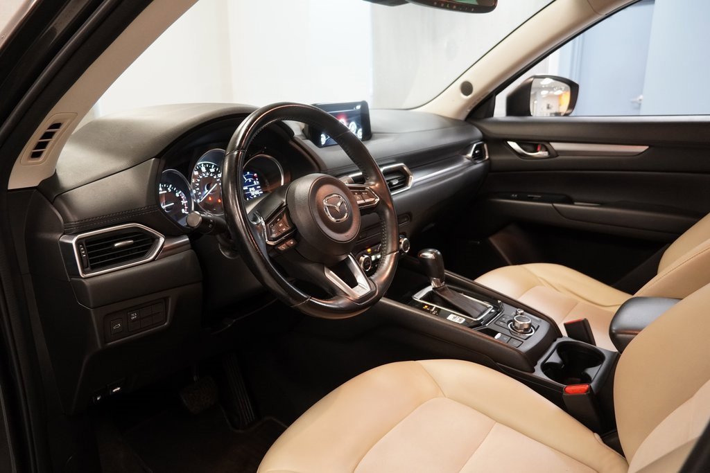Used 2017 MAZDA CX-5 Touring w/ Preferred Equipment Package image 7