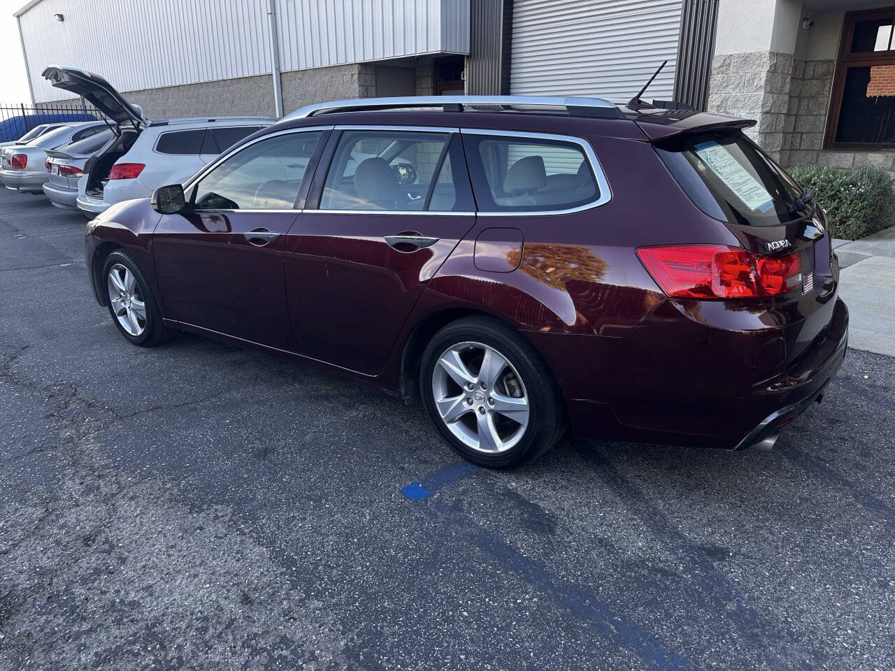 Used 2012 Acura TSX Sport Wagon FWD image 2