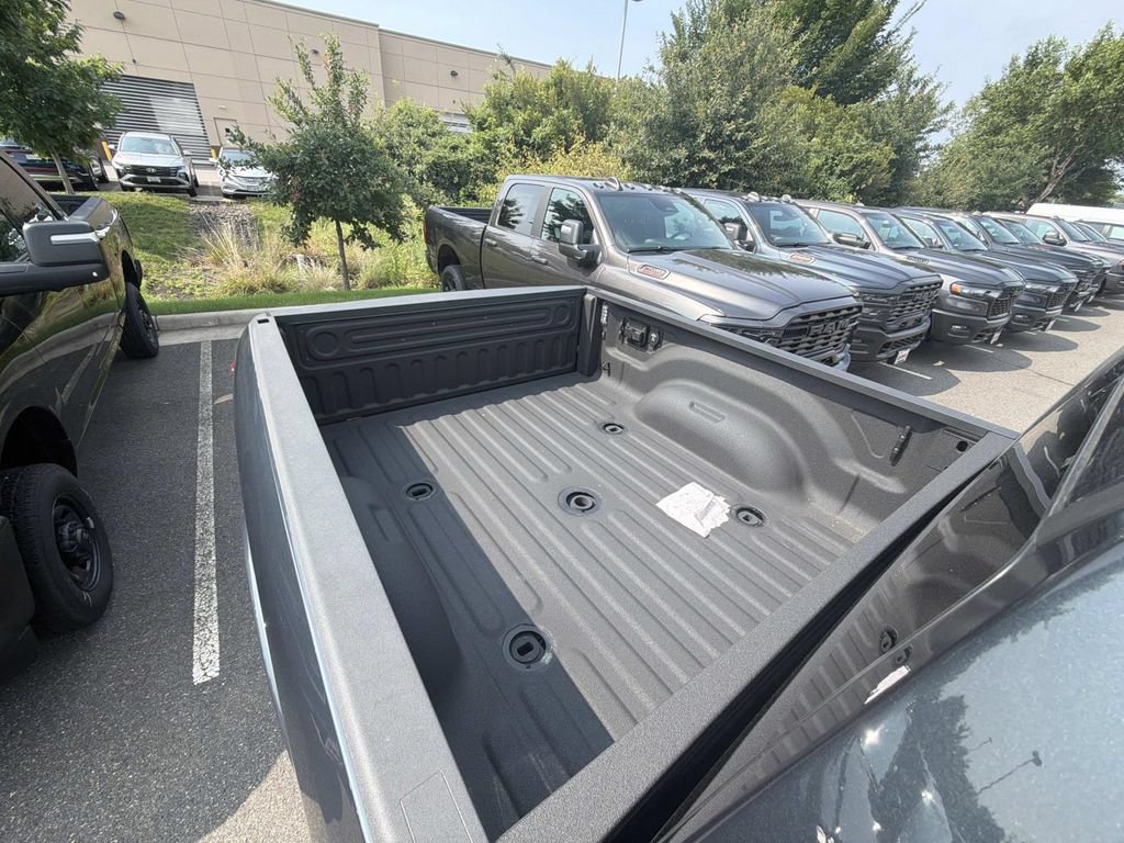 New 2026 RAM 3500 Limited AWD/4WD image 25