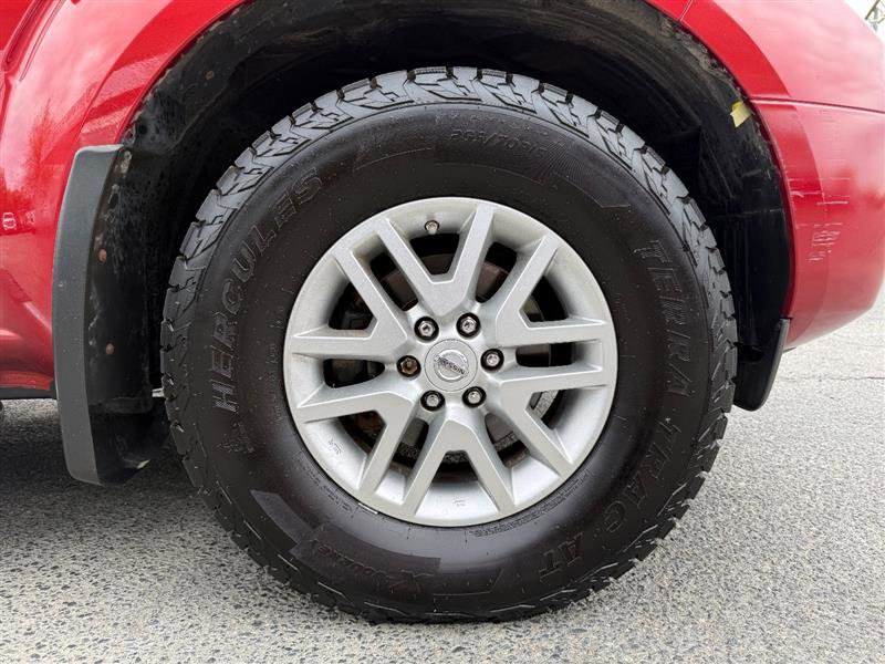 Used 2014 Nissan Frontier SV w/ SV Value Truck Package AWD/4WD image 11