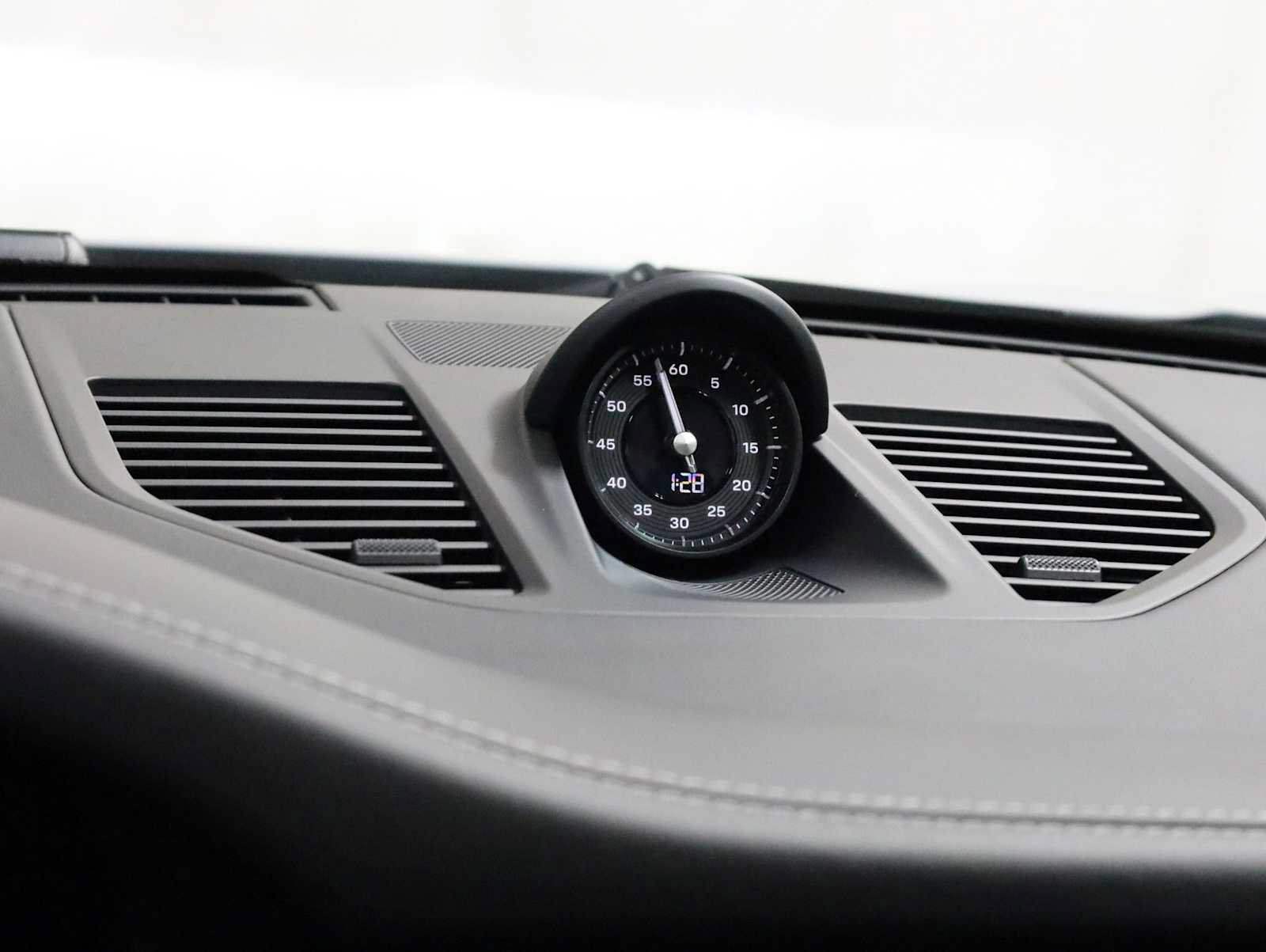 Certified 2026 Porsche 911 Carrera RWD image 18