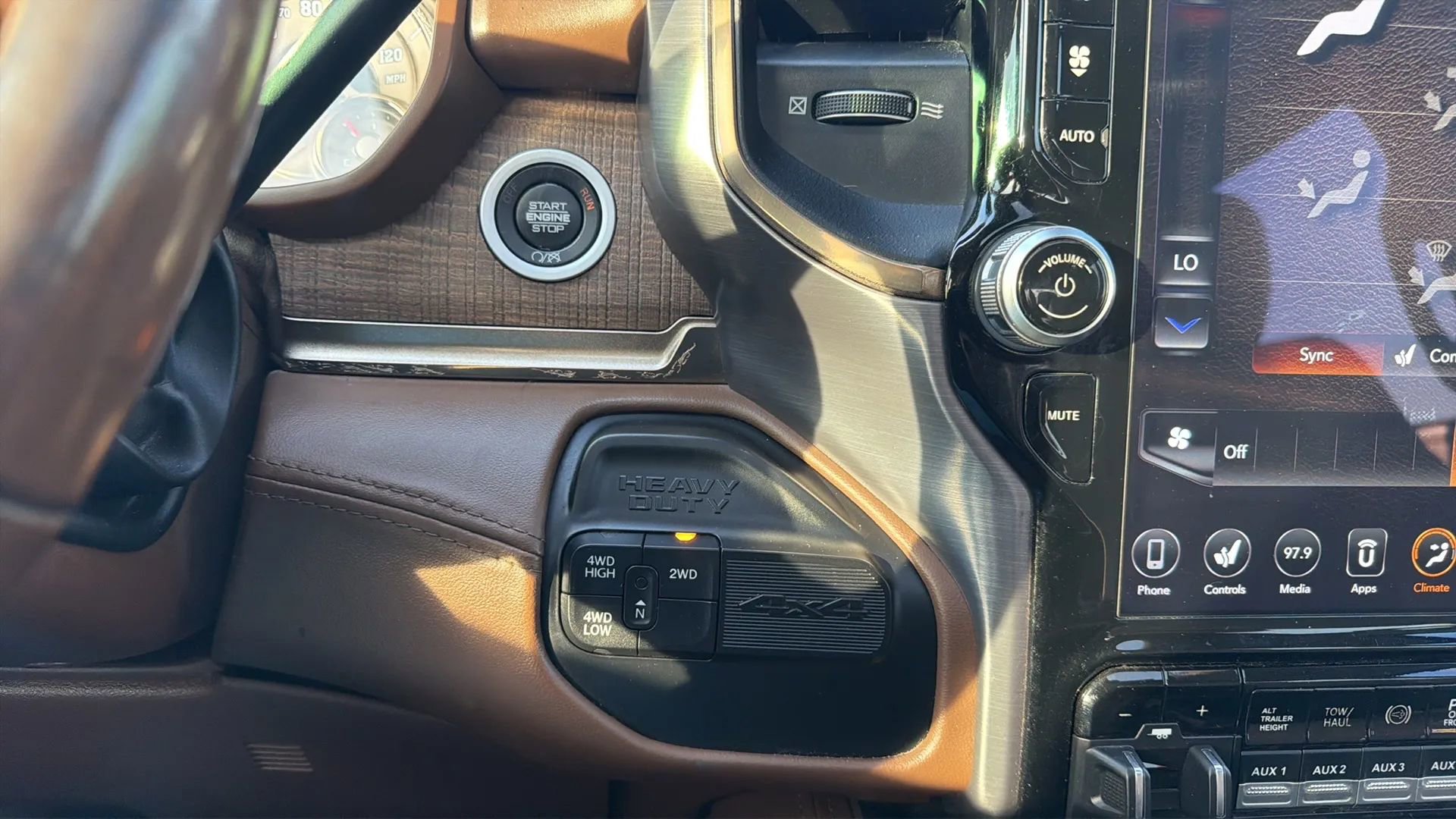 Used 2019 RAM 3500 Limited w/ Max Tow Package AWD/4WD image 96