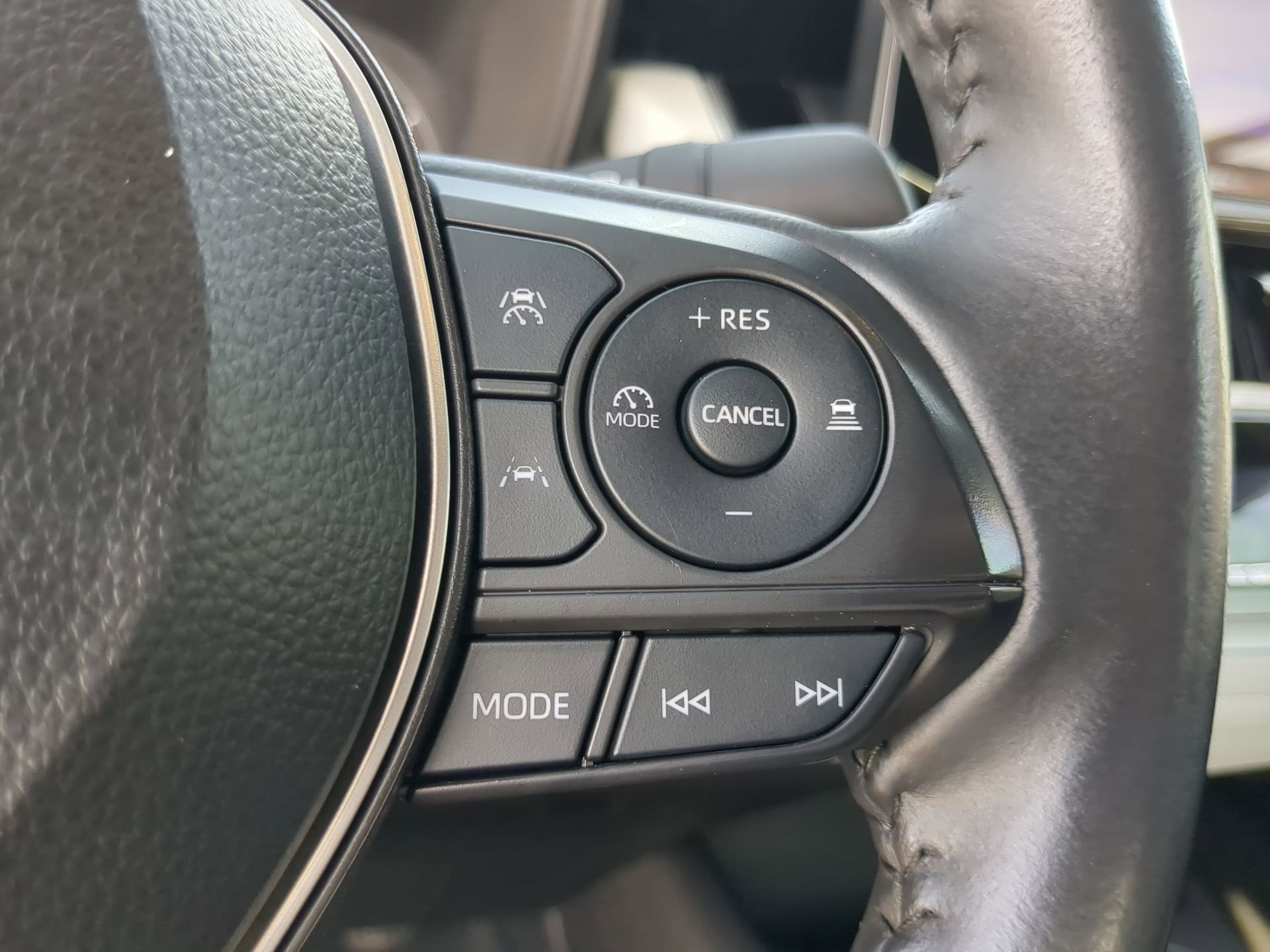 Used 2024 Toyota Corolla SE FWD image 28