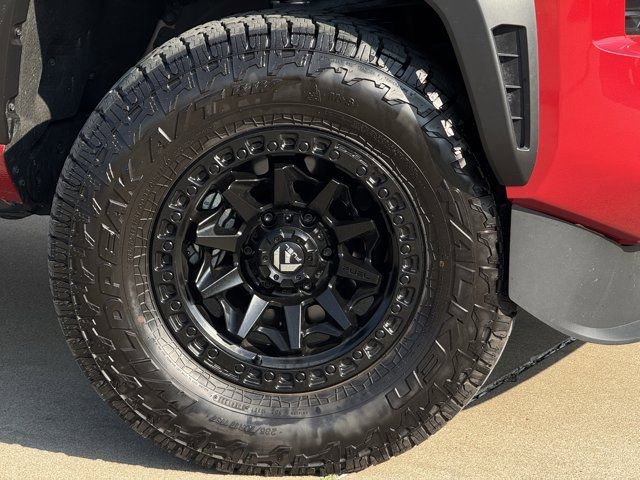 Used 2025 Toyota Tacoma TRD Off-Road w/ TRD Off Road Upgrade Package image 31