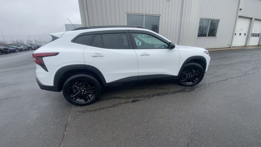 Certified 2024 Chevrolet Trax ACTIV w/ Driver Confidence Package image 9