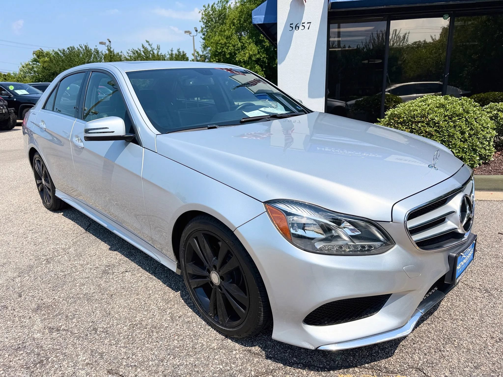 Used 2015 Mercedes-Benz E 350 4MATIC Sedan w/ Premium 1 Package image 8