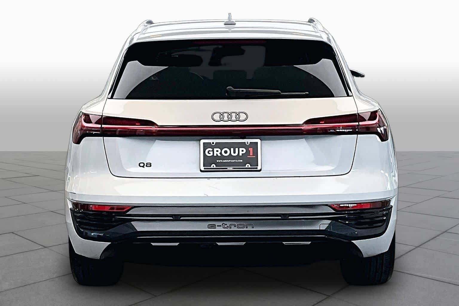 Used 2024 Audi Q8 e-tron Premium Plus w/ Premium Plus Package AWD/4WD image 4