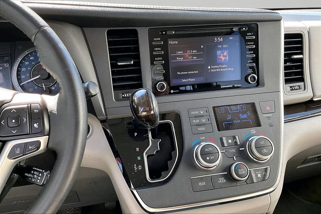 Used 2018 Toyota Sienna XLE AWD/4WD image 10