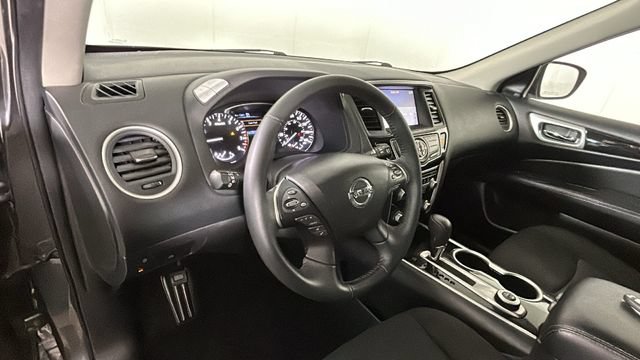 Used 2019 Nissan Pathfinder SV w/ Cargo Package AWD/4WD image 13