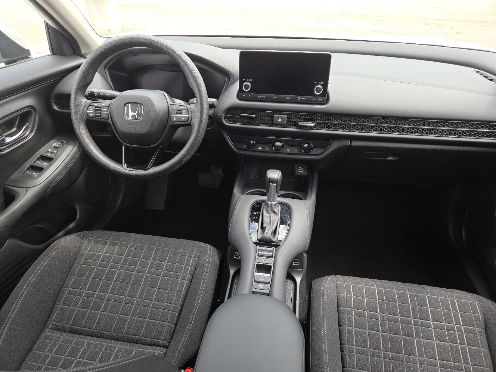 Used 2023 Honda HR-V LX image 23