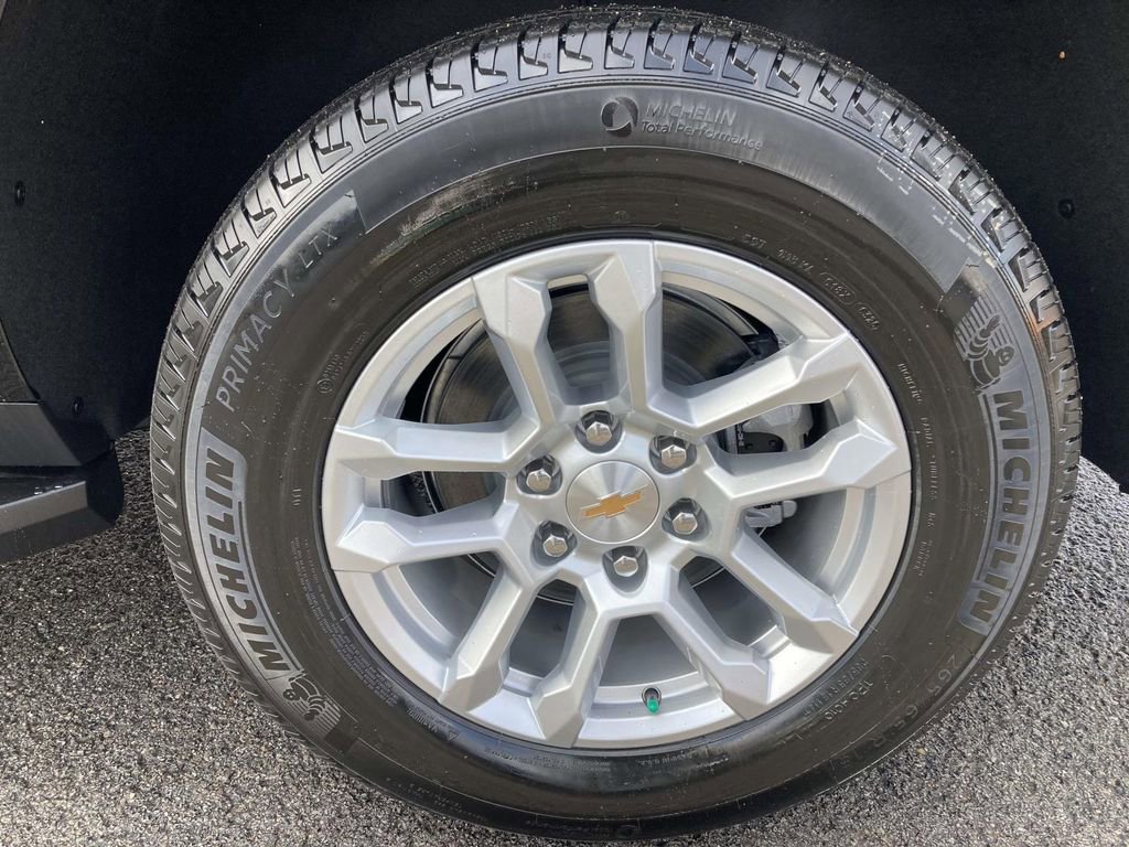 New 2026 Chevrolet Tahoe LS RWD image 10