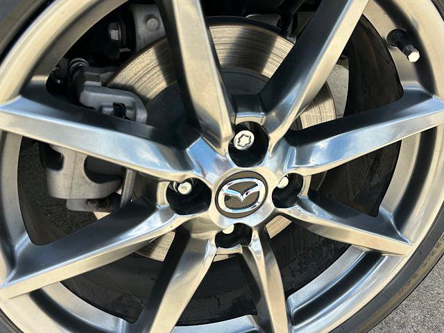 Used 2017 MAZDA MX-5 Miata RF Grand Touring RWD image 32