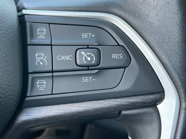 Used 2022 Jeep Grand Cherokee L Limited AWD/4WD image 37