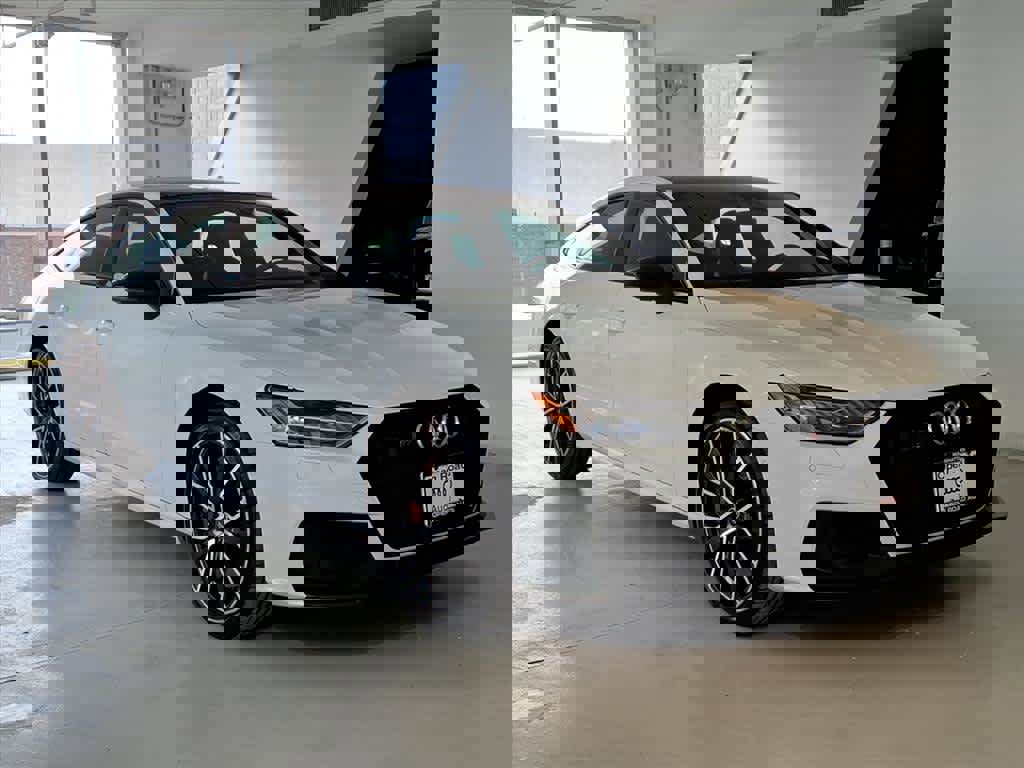 Used 2023 Audi S7 Prestige w/ Prestige Package image 3