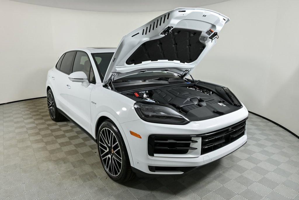 New 2026 Porsche Cayenne E-Hybrid image 36