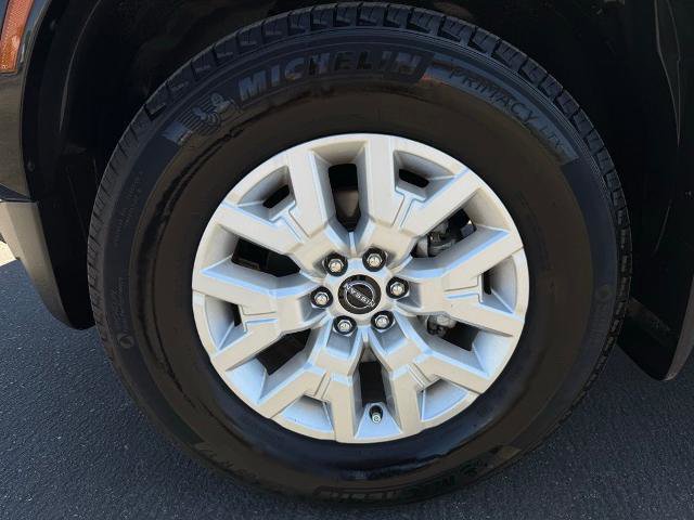 Certified 2023 Nissan Frontier SV w/ SV Convenience Package image 9