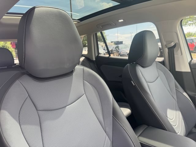 New 2026 Volkswagen Tiguan SE FWD image 14