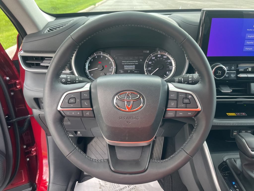 Used 2026 Toyota Highlander XLE AWD/4WD image 27