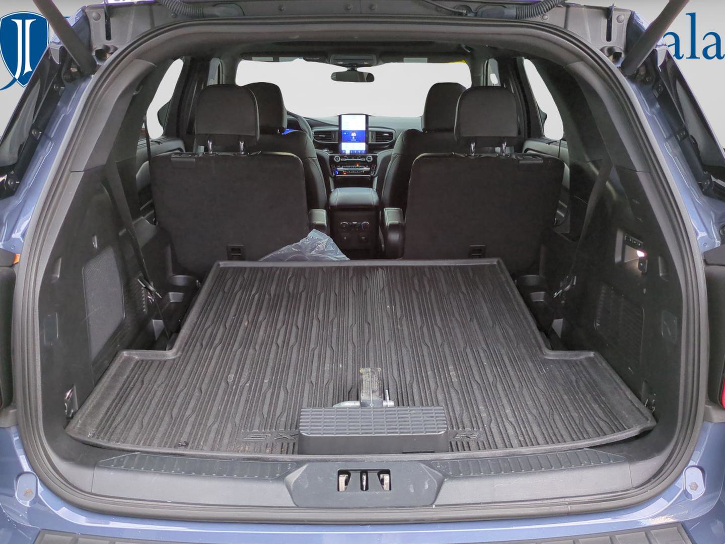 Used 2021 Ford Explorer ST w/ Equipment Group 401A AWD/4WD image 9