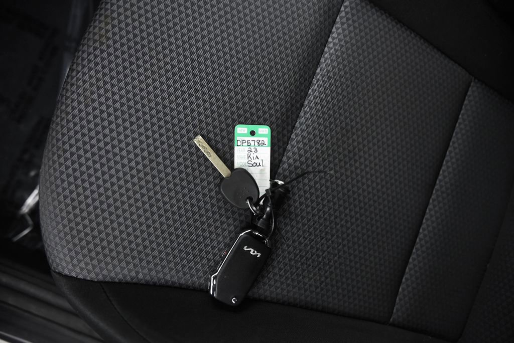 Used 2023 Kia Soul LX w/ Option Group 015 image 21