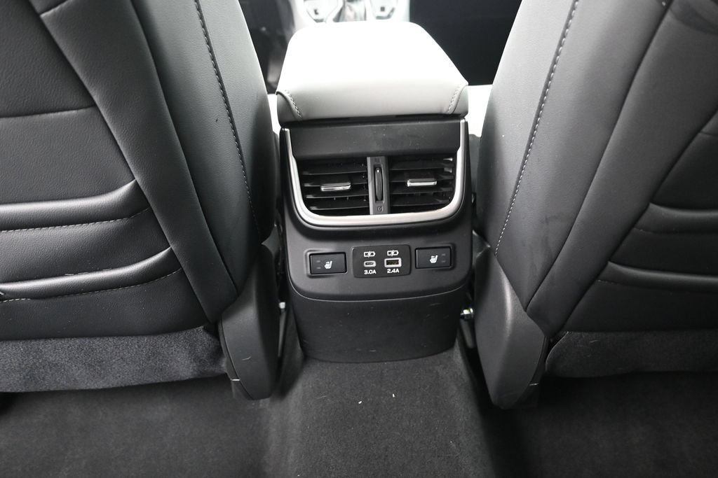 Used 2025 Subaru Outback Limited AWD/4WD image 19