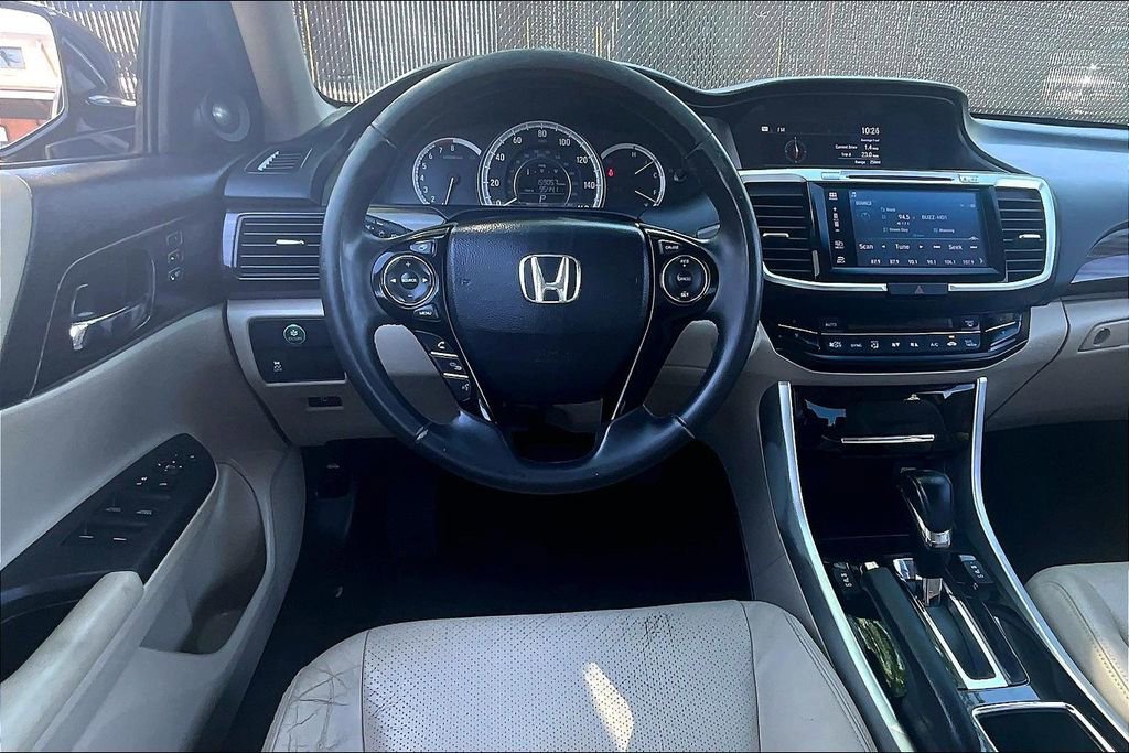 Used 2017 Honda Accord EX-L image 8