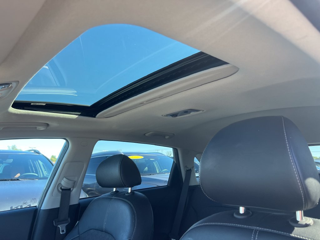 Certified 2022 Kia Niro LXS FWD image 19