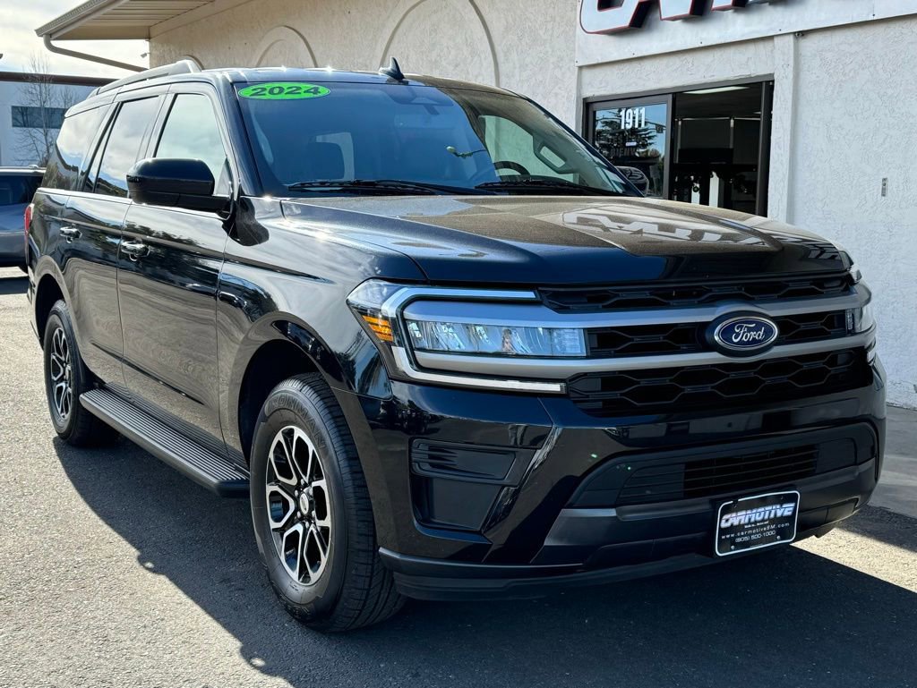 Used 2024 Ford Expedition XLT