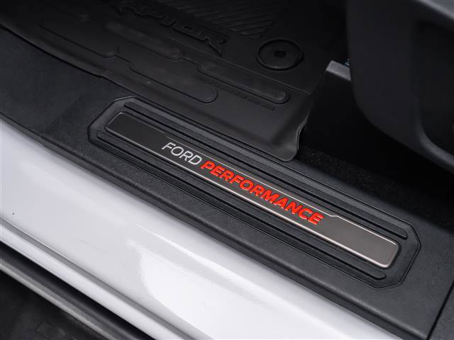 Certified 2025 Ford Bronco Raptor w/ Interior Carbon Fiber Pack image 36