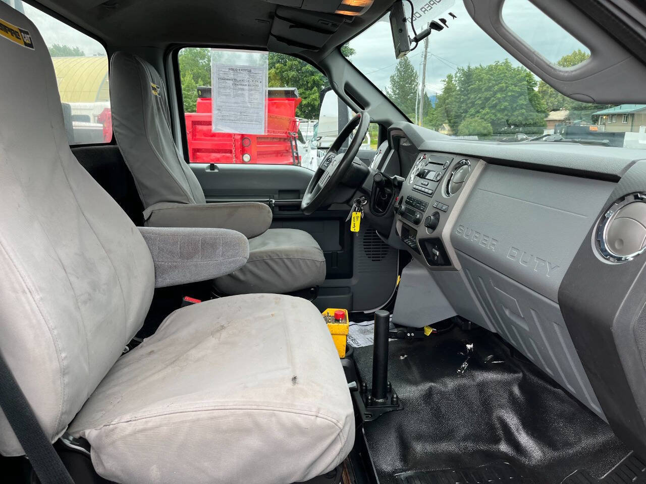 Used 2017 Ford F750 2WD Regular Cab Super Duty image 15