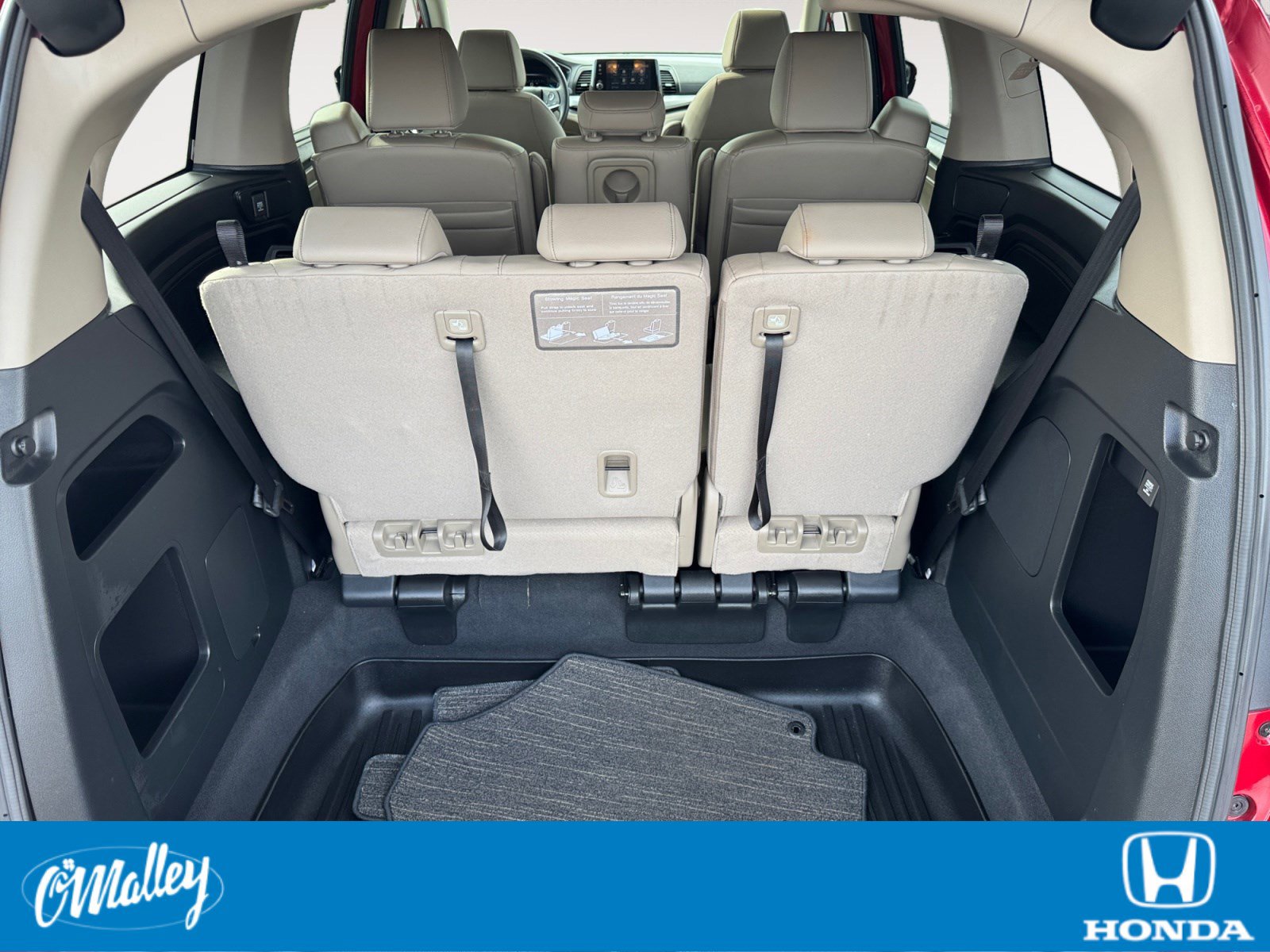 Certified 2024 Honda Odyssey EX-L image 12