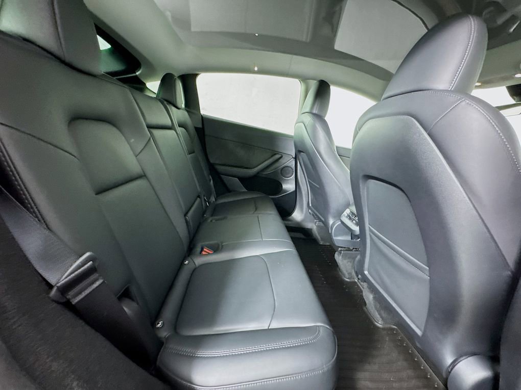 Used 2024 Tesla Model Y Long Range image 23