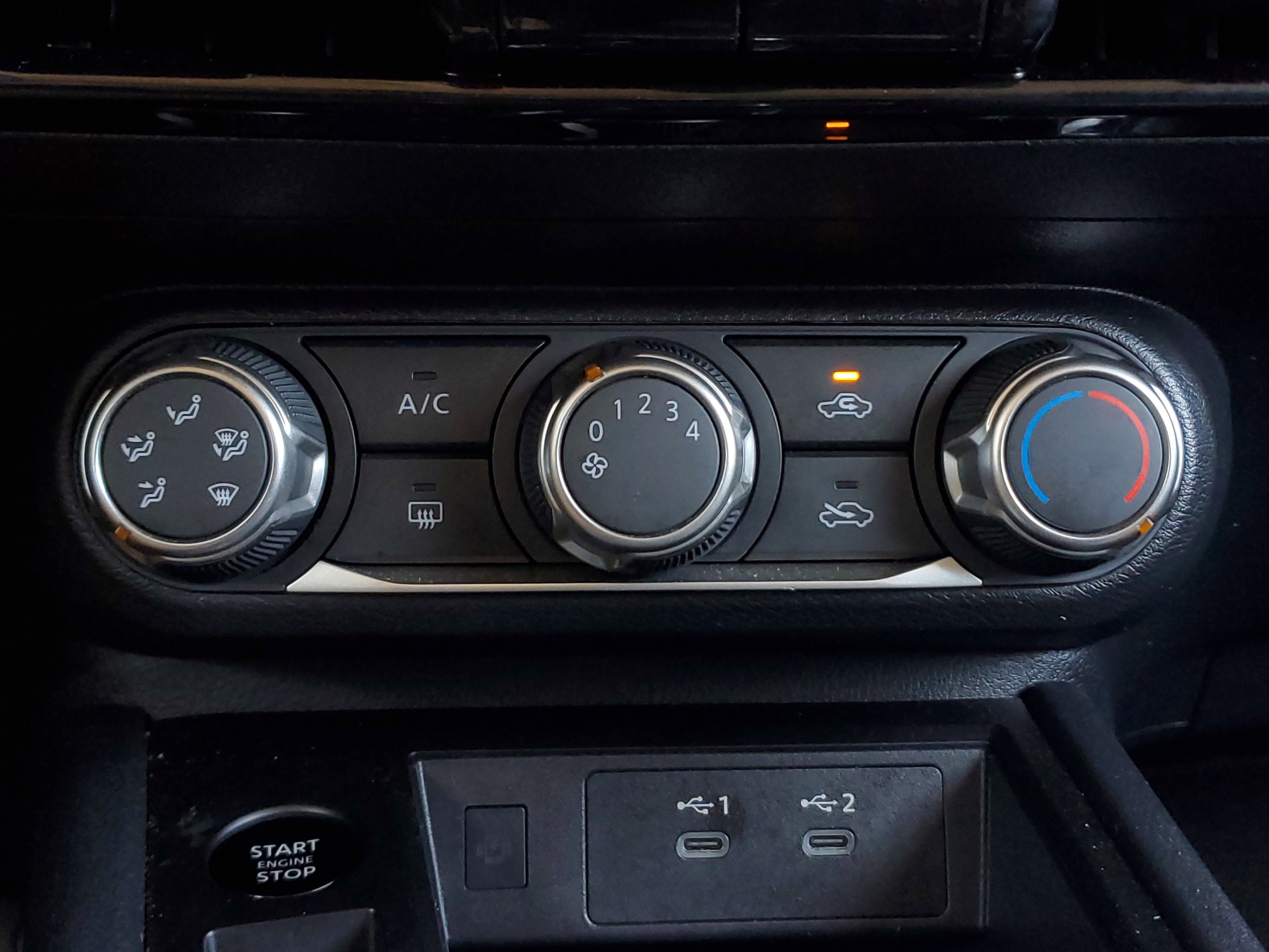 Used 2025 Nissan Kicks SV FWD image 26