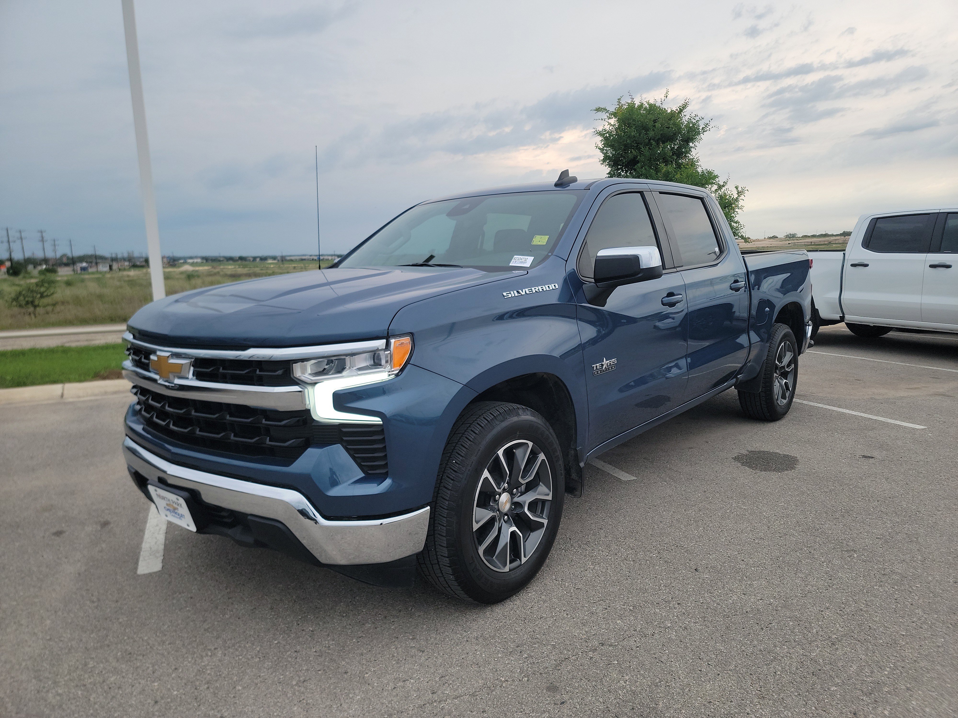 Certified 2024 Chevrolet Silverado 1500 LT w/ Texas Edition Plus RWD image 3