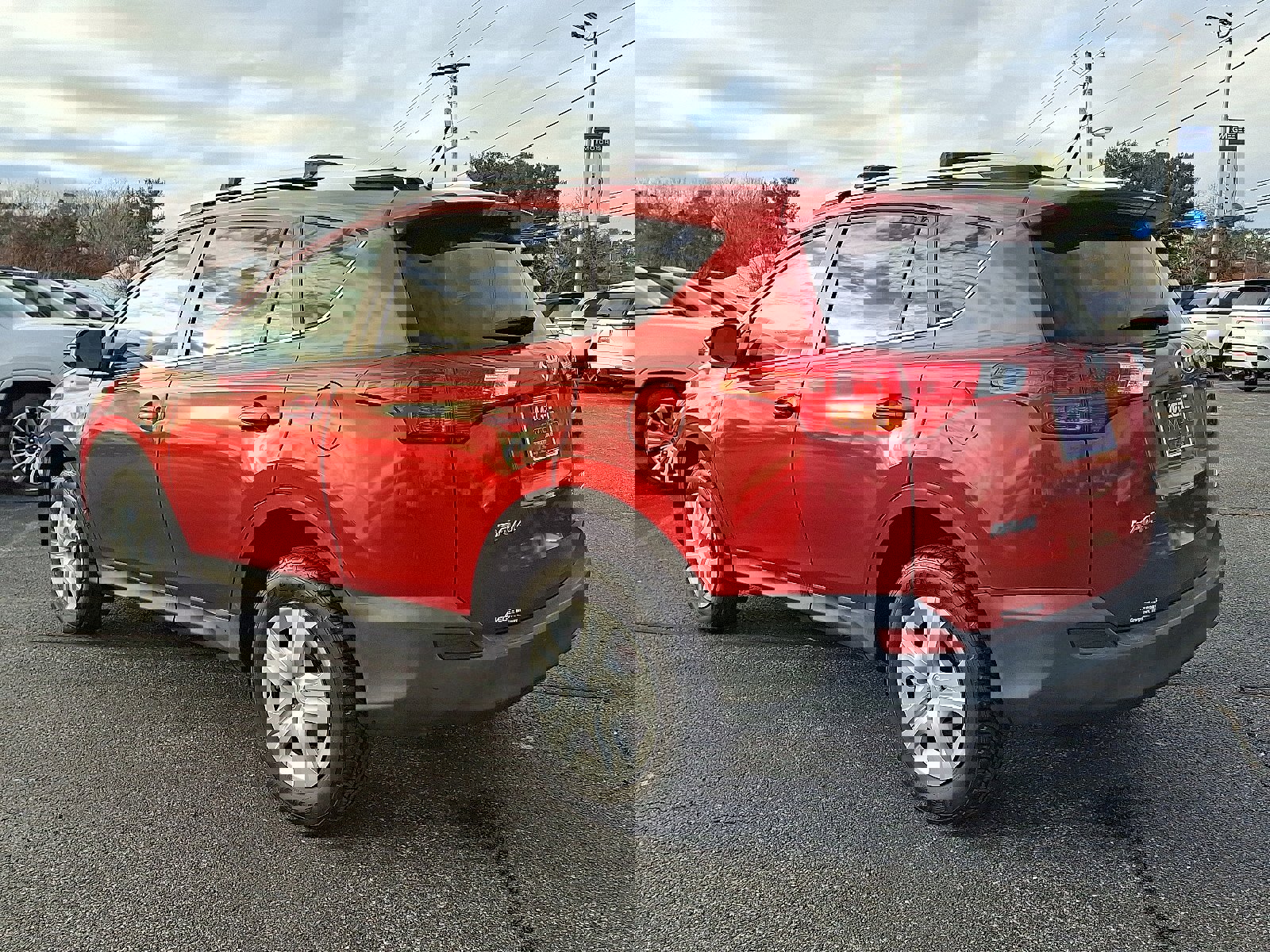 Used 2015 Toyota RAV4 LE image 4