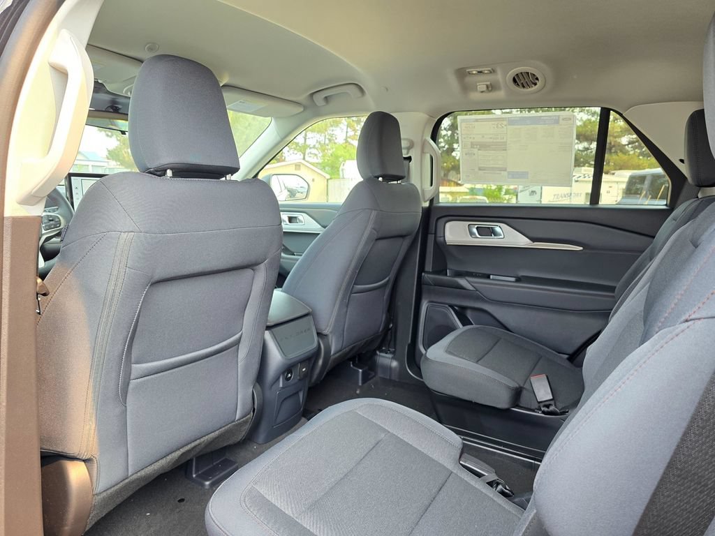 New 2026 Ford Explorer Active AWD/4WD image 12