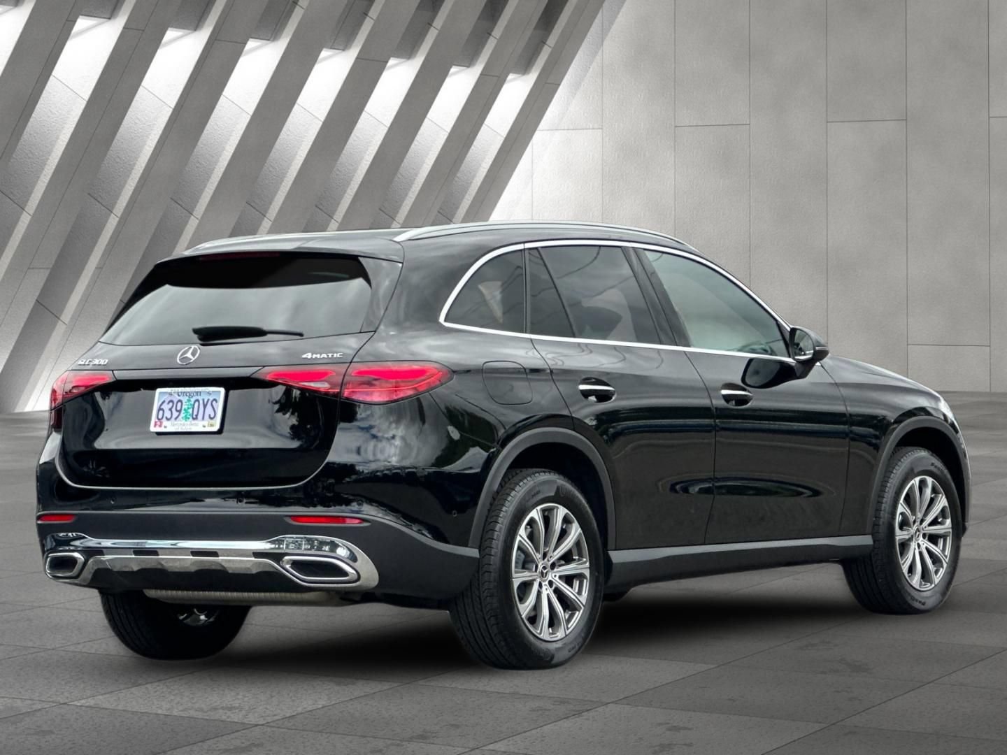 Certified 2026 Mercedes-Benz GLC 300 4MATIC image 4