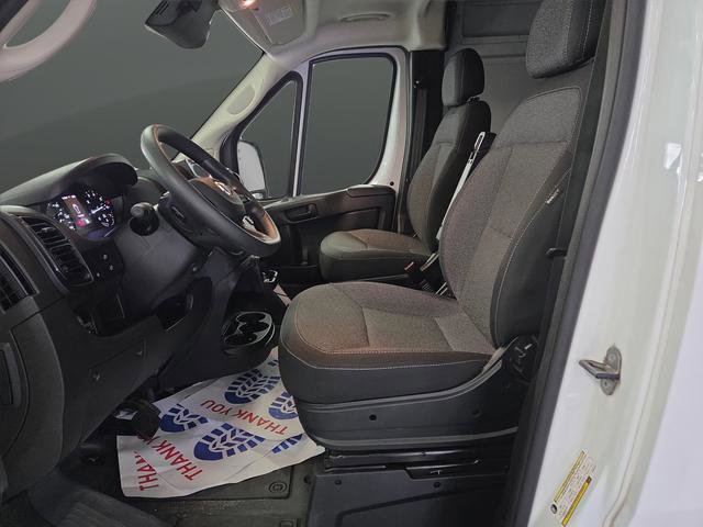 Used 2025 RAM ProMaster 3500 w/ Convenience Group image 4